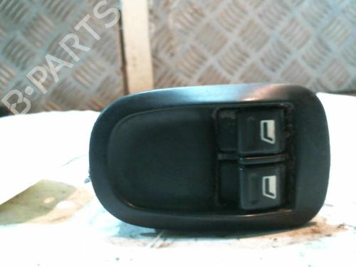 Used Switch Switch PEUGEOT 206 Hatchback (2A/C) 1.1 i (60 hp) 22039576 22039576