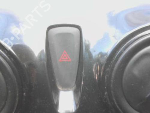 Warnblinkschalter für DACIA SANDERO II 1.0 SCe 75 (B8JC, B8JD, B8NC) (73 hp) 33015825
