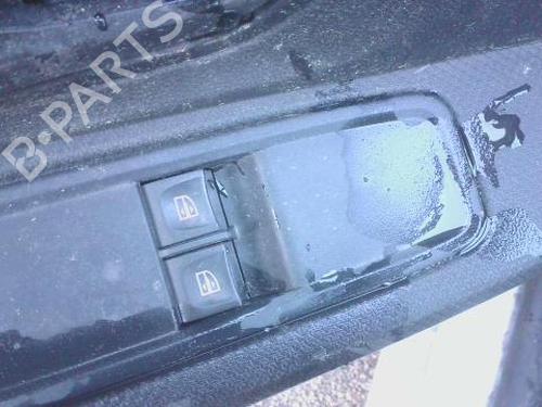 Venstre fortil elrude kontakt DACIA JOGGER (RK_) 1.0 TCe 100 ECO-G (RKMT) (101 hp) 33213674