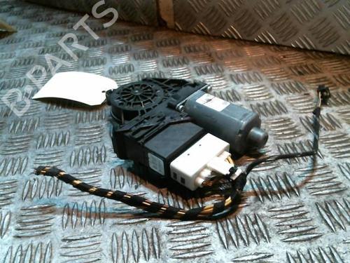 Used Left rear window motor Left rear window motor VW GOLF VI (5K1) 1.4 TSI (122 hp) 30792483 30792483