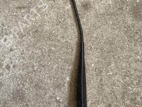 Used Front windshield wiper arm Front windshield wiper arm RENAULT SAFRANE I (B54_) 2.0 (B540) (105 hp) 33539117 33539117