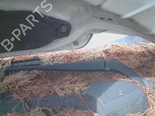 Used Front windshield wiper arm PEUGEOT BOXER Van 2.0 BlueHDi 130 (130 hp) 28495370
