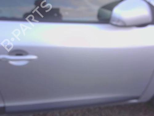 Used Right front door Right front door 31024372 31024372