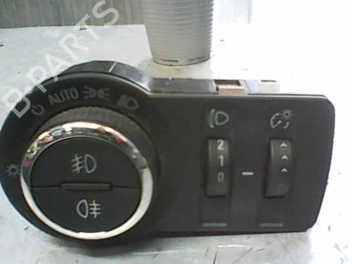 Used Headlight switch CHEVROLET ORLANDO (J309) 2.0 D (163 hp) 22036761