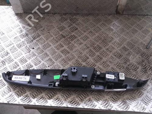 Used Right rear window switch Right rear window switch KIA SPORTAGE IV (QL, QLE) 2.0 CRDi (136 hp) 25304765 25304765