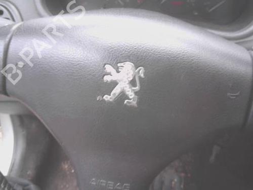 Used Driver airbag PEUGEOT 206 Hatchback (2A/C) 1.4 i (75 hp) 32520764