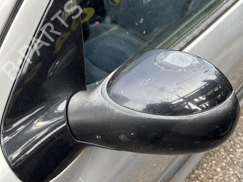 Used Left mirror PEUGEOT 206 Hatchback (2A/C) 1.4 i (75 hp) 26398692