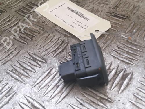 Used Right front window switch Right front window switch CITROËN C5 II (RC_) 1.6 HDi (RC8HZB) (109 hp) 24347702 24347702