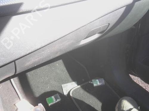 Used Glove box RENAULT MEGANE III Coupe (DZ0/1_) 2.0 dCi (DZ0L) (160 hp) 28622613
