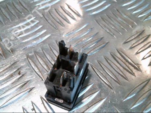Used Right front window switch Right front window switch VW POLO III (6N1) 60 1.4 (60 hp) 22035337 22035337