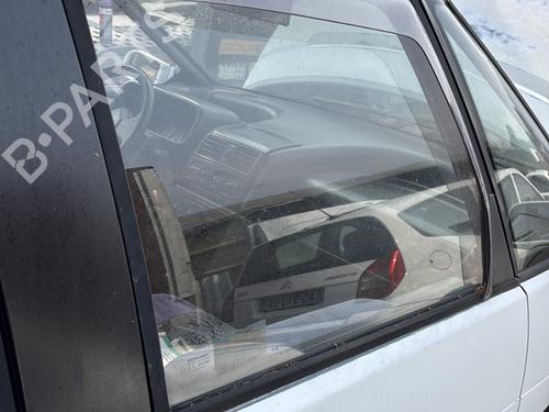 Used Front right door window RENAULT ESPACE II (J/S63_) 2.1 TD (J633, J634, J/S635, J/S63D) (88 hp) 26527486
