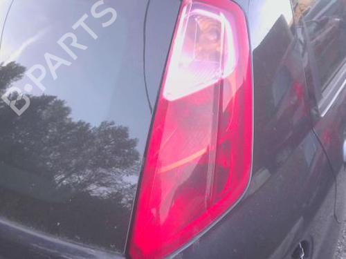 Højre baglygte FIAT GRANDE PUNTO (199_) 1.3 D Multijet (75 hp) 32350820