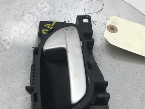 Used Front right interior door handle Front right interior door handle 30650739 30650739