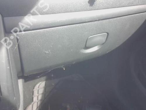 Used Glove box RENAULT CLIO III (BR0/1, CR0/1) 1.2 16V Hi-Flex (BR1U, CR1U) (75 hp) 28840389