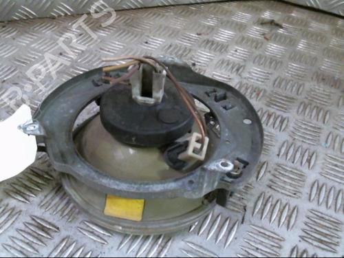 Used Right headlight VW POLO II (86C, 80) [1981-1994]  22036645