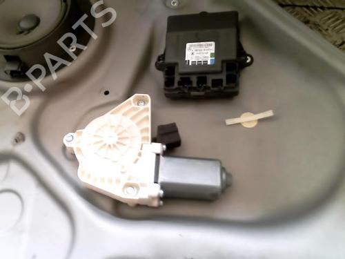 Used Rear left window mechanism Rear left window mechanism MERCEDES-BENZ B-CLASS Sports Tourer (W245) B 180 CDI (245.207) (109 hp) 20994103 20994103