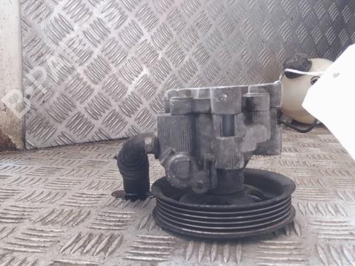 Used Steering pump Steering pump TOYOTA COROLLA Verso (ZER_, ZZE12_, R1_) 2.0 D-4D (CUR10_, CUR10R) (116 hp) 22067381 22067381