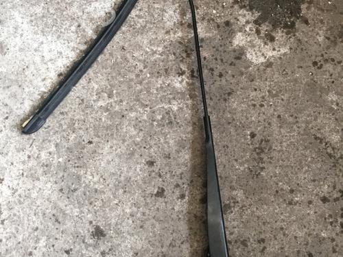 front-windshield-wiper-arm-ford-focus-ii-da_-hcp-dp-2004-2005-2006-2007-2008-2009-2010-2011-2012-2013-33831450 main image