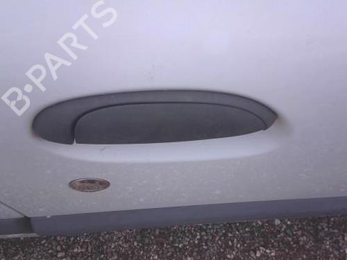 front-right-exterior-door-handle-renault-clio-ii-bb_-cb_-1998-1999-2000-2001-2002-2003-2004-2005-2006-2007-2008-2009-2010-2011-2012-2013-2014-2015-2016-32217209 main image