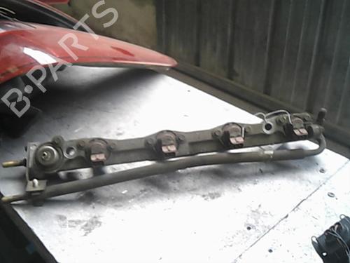 Used Injection rail FORD FIESTA IV (JA_, JB_) 1.25 i 16V (75 hp) 20993471