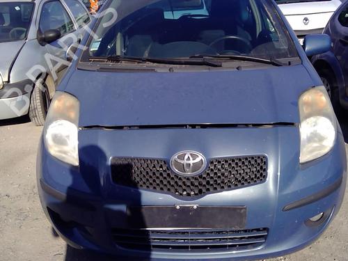 Venstre foran utvendig håndtak TOYOTA YARIS (_P9_) 1.4 D-4D (NLP90_, NLP90R) | BP20992538C128 