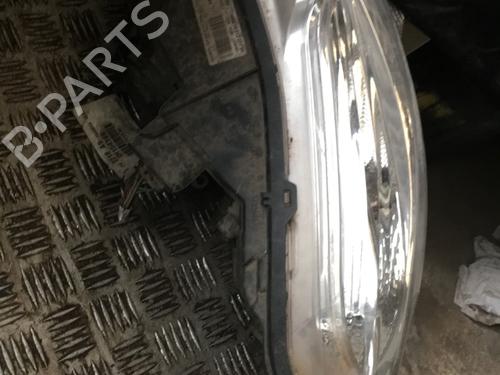 Used Right headlight Right headlight PEUGEOT 208 I (CA_, CC_) 1.0 VTi (68 hp) 33858987 33858987