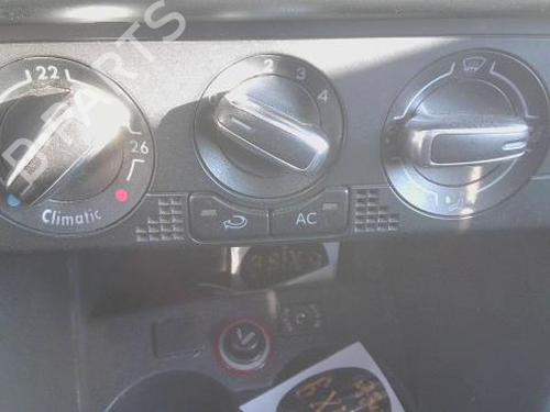 Used Climate control VW POLO V (6R1, 6C1) 1.2 (70 hp) 28619582