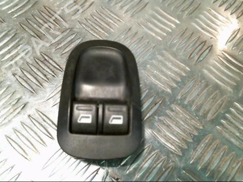 Used Switch PEUGEOT 206 Hatchback (2A/C) 1.4 i (75 hp) 22070701