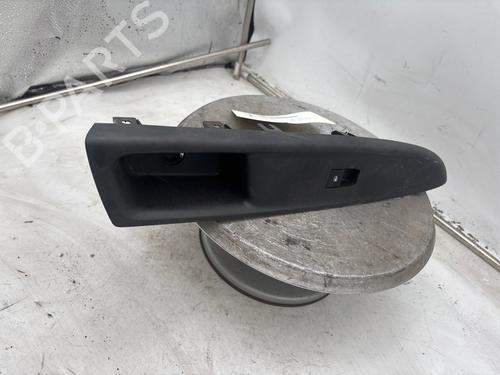 Used Right front window switch Right front window switch 39037337 39037337