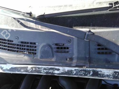 Used Front windshield wiper arm PEUGEOT PARTNER Box Body/MPV (5_, G_) 1.9 D (69 hp) 26947397