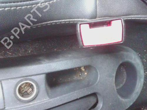 Used Seat buckle RENAULT CLIO III Grandtour (KR0/1_) 1.5 dCi (KR0G) (68 hp) 30080681