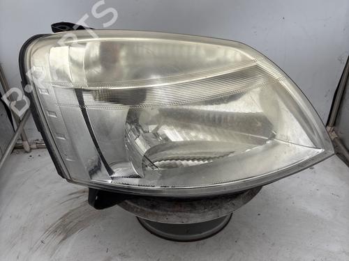 right-headlight-peugeot-partner-mpv-5_-g_-1996-39020416 main image