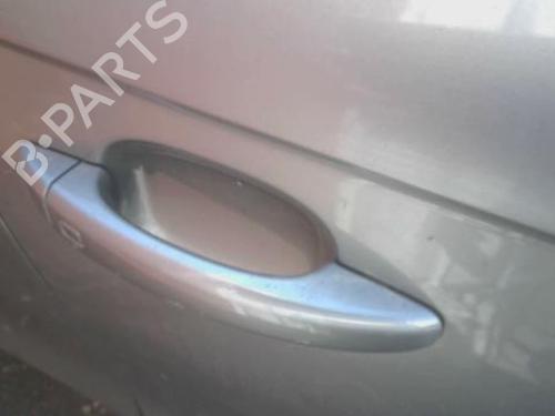 front-right-exterior-door-handle-audi-a4-b8-avant-8k5-2007-2008-2009-2010-2011-2012-2013-2014-2015-2016-2017-37650367 main image