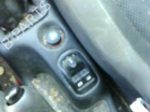 Used Switch Switch PEUGEOT 206 Hatchback (2A/C) 1.4 i (75 hp) 27434424 27434424