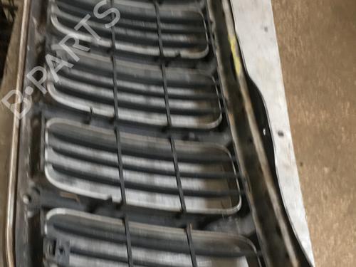 Used Grille Grille JEEP GRAND CHEROKEE II (WJ, WG) 2.7 CRD 4x4 (163 hp) 24131301 24131301