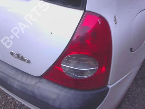 right-taillight-renault-clio-ii-bb_-cb_-1998-1999-2000-2001-2002-2003-2004-2005-2006-2007-2008-2009-2010-2011-2012-2013-2014-2015-2016-32425283 main image