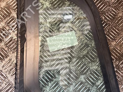 Panel rude bagtil højre Panel rude bagtil højre FORD FIESTA V (JH_, JD_) 1.4 16V (80 hp) 37181362 37181362