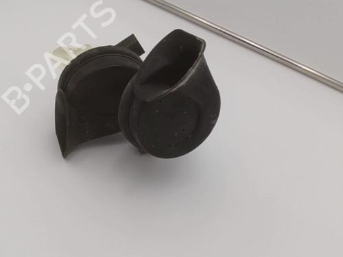 Used Horn VW POLO IV (9N_, 9A_) 1.4 TDI (70 hp) 30149163