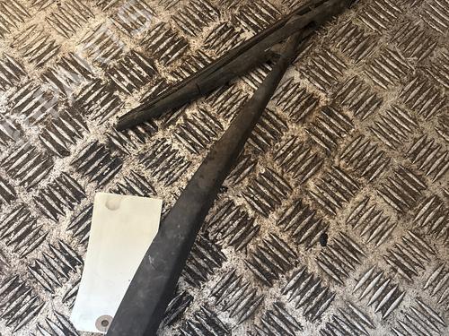 Used Rear windshield wiper arm Rear windshield wiper arm TOYOTA COROLLA (_E12_) [2001-2008] 36143168 36143168