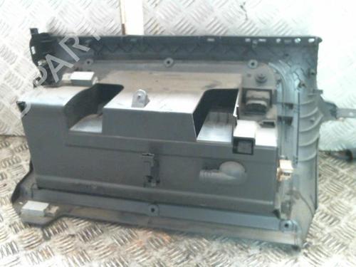 Used Glove box VW GOLF V (1K1) 1.9 TDI (105 hp) 20993916