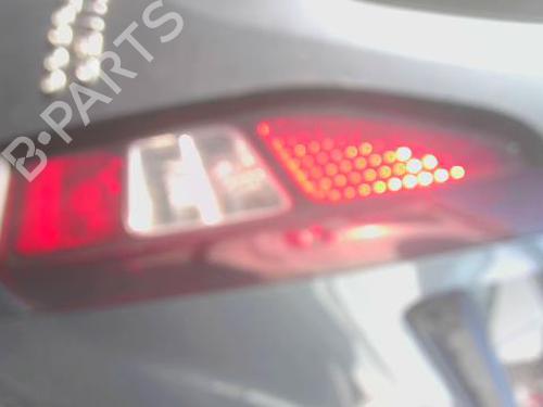 Used Right taillight Right taillight PEUGEOT PARTNER Tepee 1.6 HDi (114 hp) 33831361 33831361
