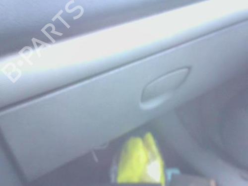 Used Glove box Glove box RENAULT CLIO II (BB_, CB_) [1998-2016] 33539105 33539105