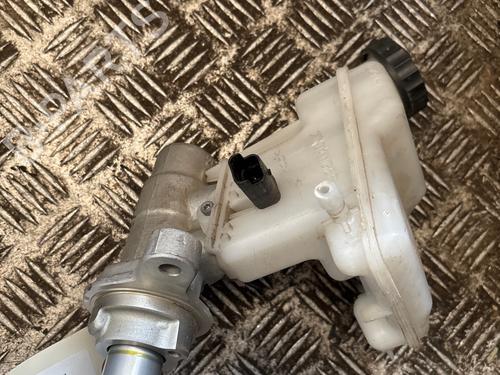 Used Brake master cylinder Brake master cylinder 36054985 36054985