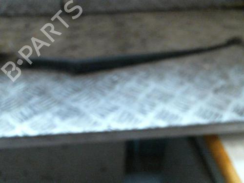 Used Front windshield wiper arm AUDI A4 B5 (8D2) 1.9 TDI (90 hp) 20990096