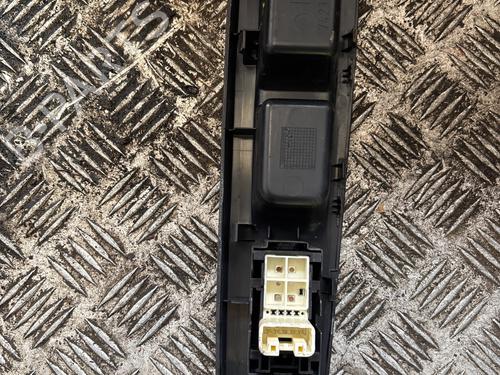 Used Right front window switch Right front window switch 37452825 37452825