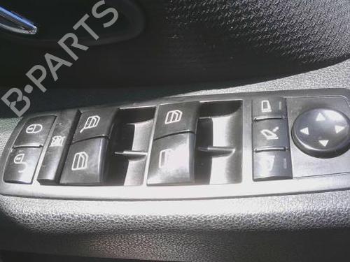 Used Switch Switch MERCEDES-BENZ A-CLASS (W169) A 180 CDI (169.007, 169.307) (109 hp) 33805782 33805782