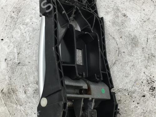 front-right-exterior-door-handle-vw-tiguan-5n_-2007-2008-2009-2010-2011-2012-2013-2014-2015-2016-2017-2018-33859078 main image