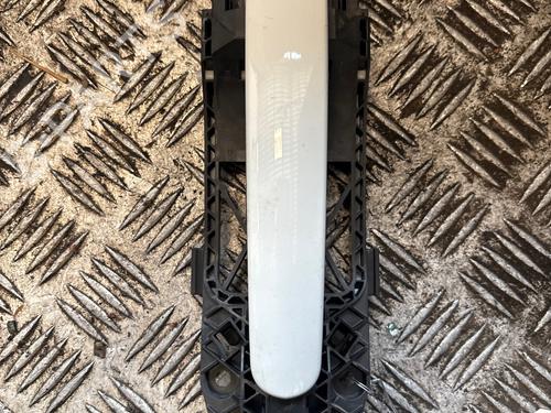 front-right-exterior-door-handle-vw-polo-vi-aw1-bz1-ae1-2017-37005393 main image