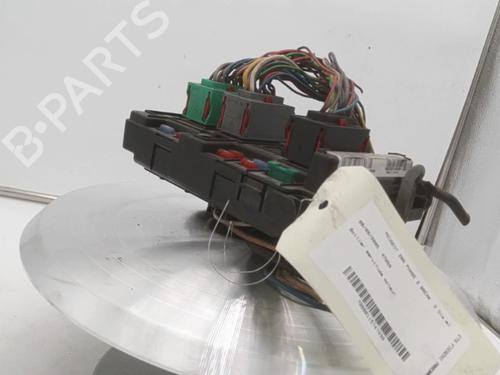 Used Fuse box Fuse box PEUGEOT 206 SW (2E/K) 2.0 HDi (90 hp) 30413039 30413039