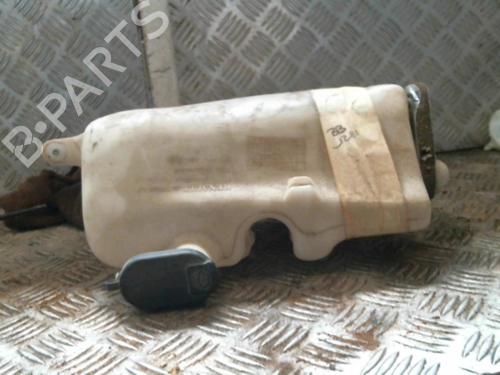Used Windscreen washer tank RENAULT CLIO II (BB_, CB_) 1.9 D (B/CB0E, BB0J) (64 hp) 22040774